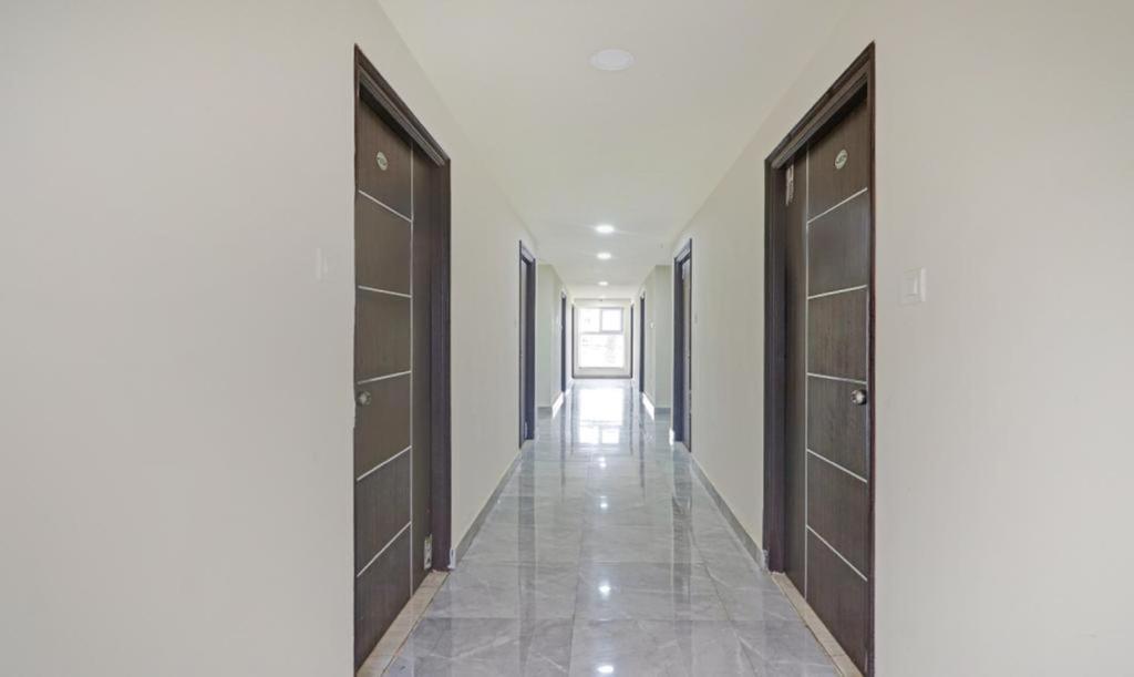 Hotel Bright Airport Zone Shamshabad Extérieur photo