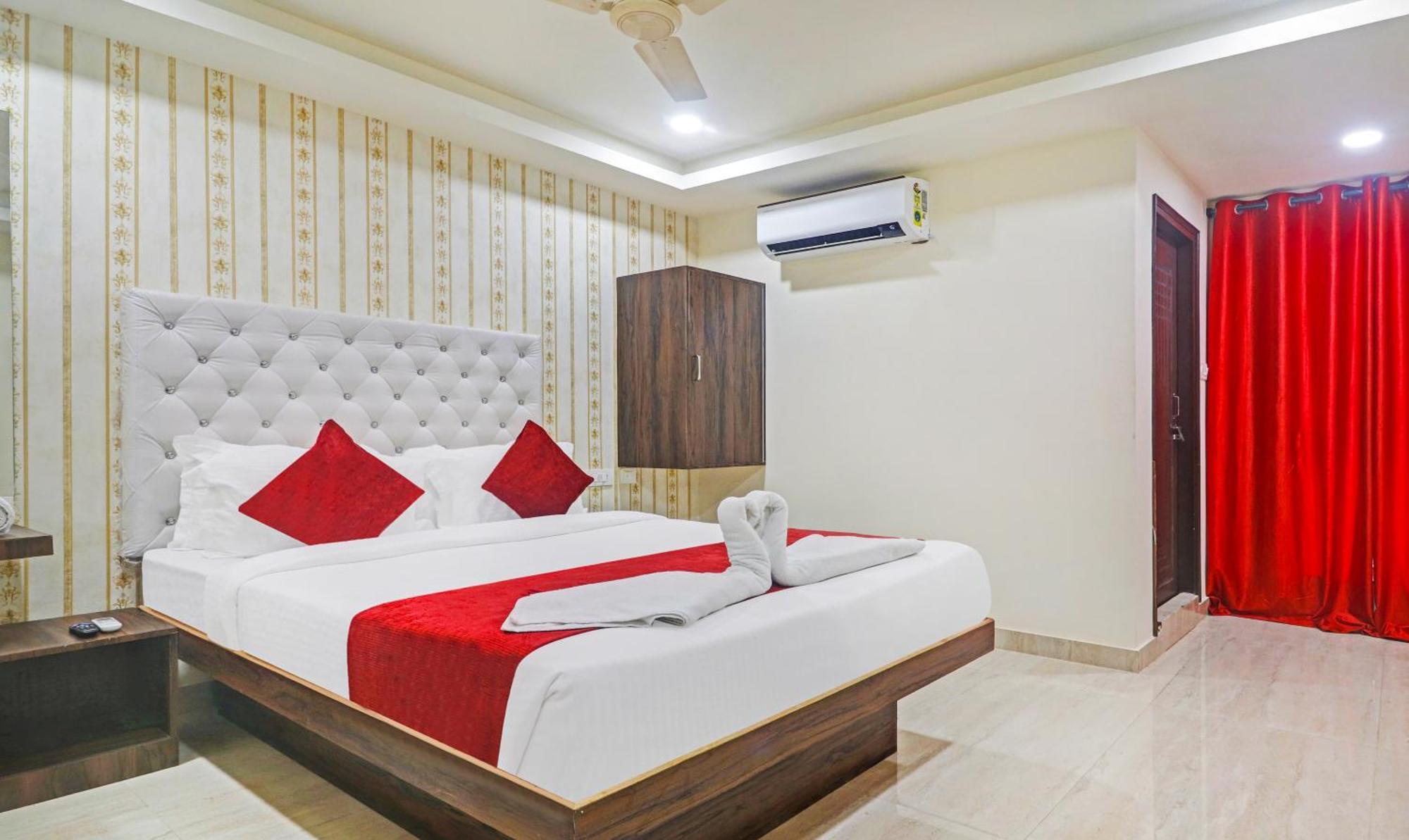 Hotel Bright Airport Zone Shamshabad Extérieur photo